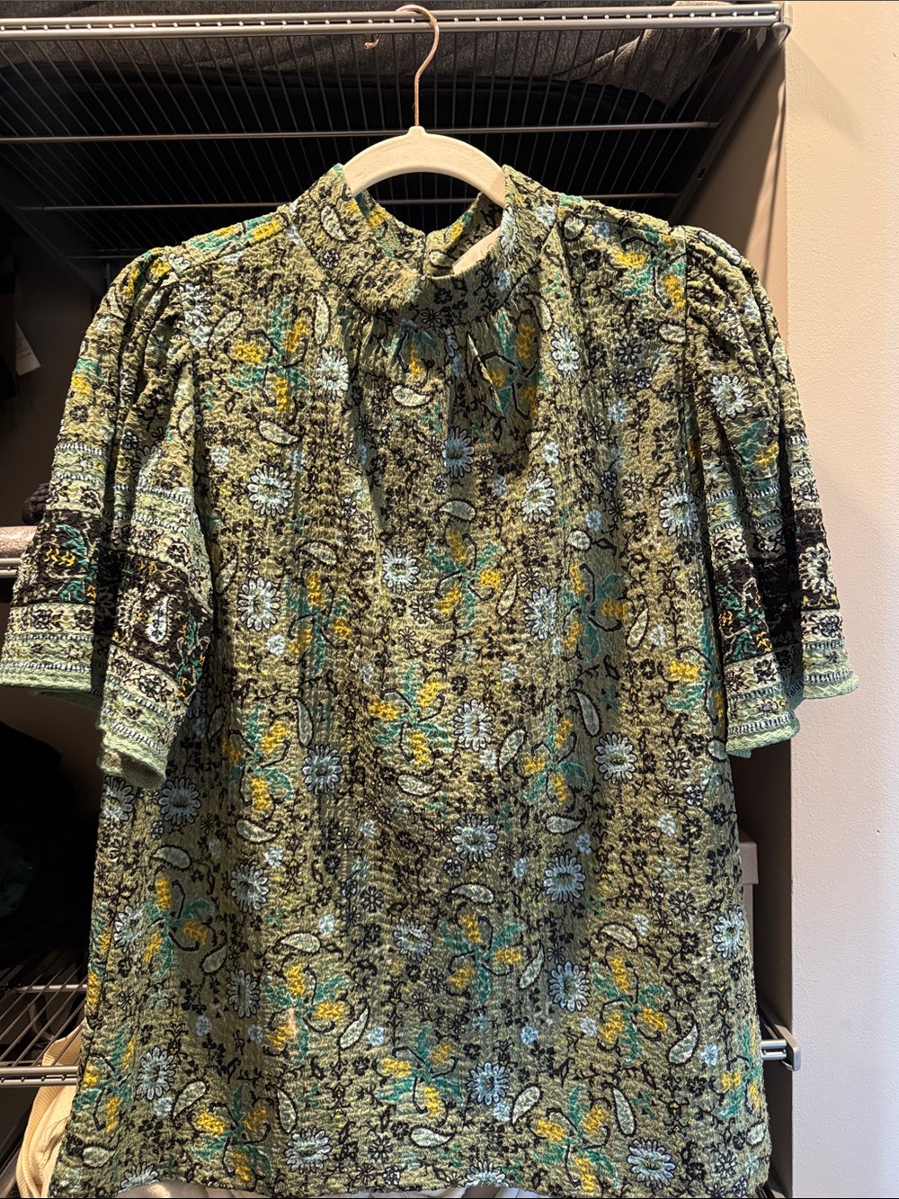 LOFT Olive Green Floral Puff-Sleeve Blouse